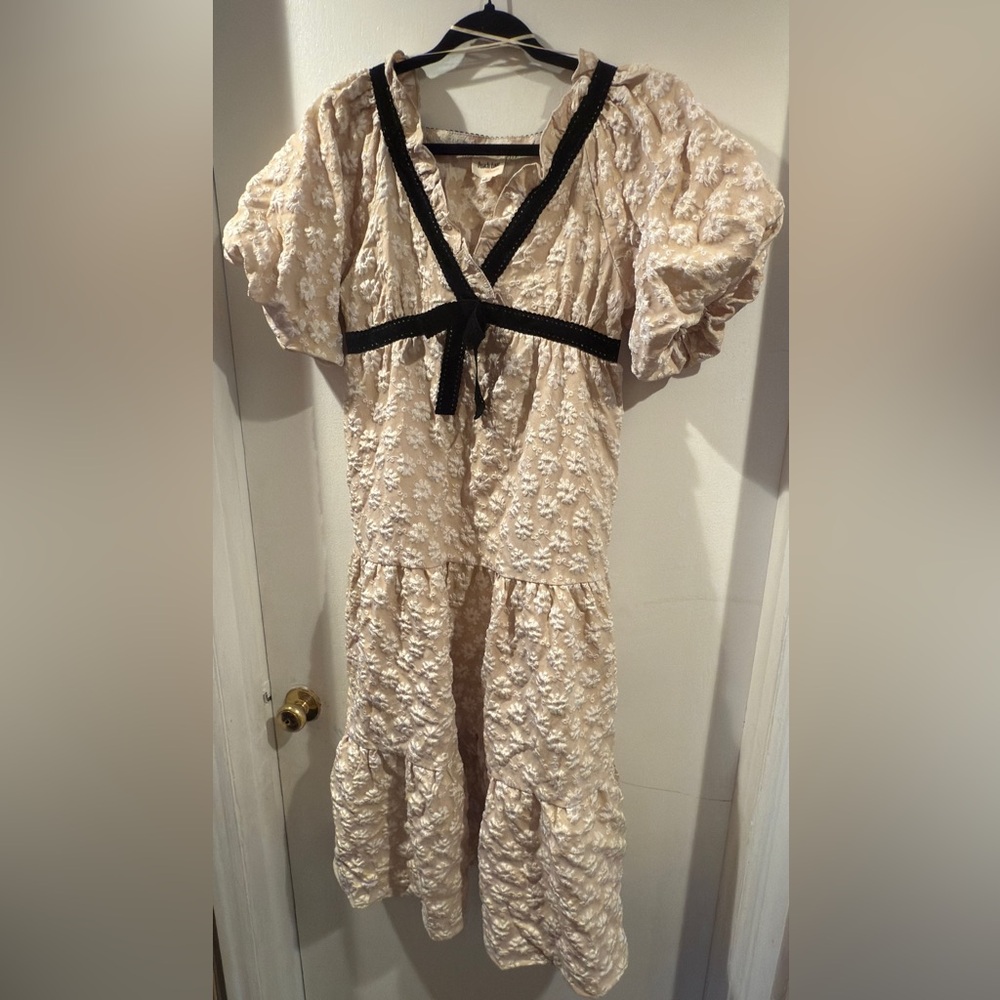 Peach Love California Cream Midi Dress